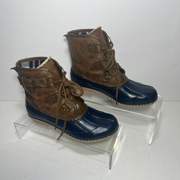Magellan Outdoors Womens Navy and Brown Waterproof Duck Boots size 8 - Picture 1 of 8